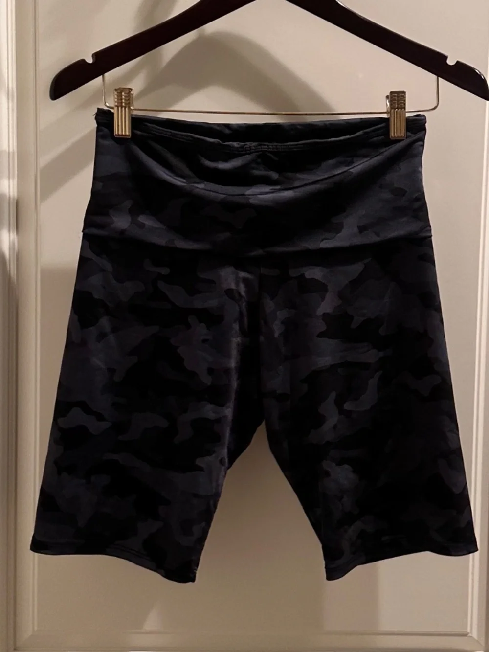 ONZIE BLACK CAMO BIKER SHORTS